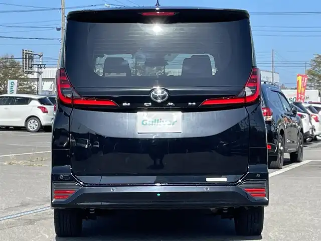 トヨタ ノア S－G 道央・札幌 2022(令4)年 3.3万km アティチュードブラックマイカ ４WD/純正ディスプレイオーディオ/AM/FM/BT/トヨタセーフティセンス/プリクラッシュセーフティ/横滑り防止装置/レーダークルーズコントロール/レーンキープアシスト/クリアランスソナー/パーキングサポートブレーキ/ロードサインアシスト/プロアクティブドライビングアシスト/バックカメラ/ビルトインETC/ECOMODE/片側パワースライドドア/革巻きステアリング/ステアリングリモコン/電動パーキング/ブレーキホールド/MTモード付AT/プッシュスタート/スマートキー/LEDヘッドライト/オートライト/オートハイビーム/フォグランプ/ヘッドライトレベライザー/電動格納ミラー/ウィンカーミラー/フロアマット