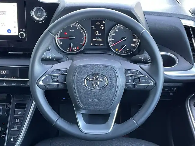 トヨタ ノア S－G 道央・札幌 2022(令4)年 3.3万km アティチュードブラックマイカ ４WD/純正ディスプレイオーディオ/AM/FM/BT/トヨタセーフティセンス/プリクラッシュセーフティ/横滑り防止装置/レーダークルーズコントロール/レーンキープアシスト/クリアランスソナー/パーキングサポートブレーキ/ロードサインアシスト/プロアクティブドライビングアシスト/バックカメラ/ビルトインETC/ECOMODE/片側パワースライドドア/革巻きステアリング/ステアリングリモコン/電動パーキング/ブレーキホールド/MTモード付AT/プッシュスタート/スマートキー/LEDヘッドライト/オートライト/オートハイビーム/フォグランプ/ヘッドライトレベライザー/電動格納ミラー/ウィンカーミラー/フロアマット