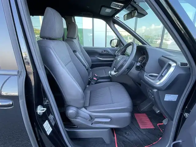 トヨタ ノア S－G 道央・札幌 2022(令4)年 3.3万km アティチュードブラックマイカ ４WD/純正ディスプレイオーディオ/AM/FM/BT/トヨタセーフティセンス/プリクラッシュセーフティ/横滑り防止装置/レーダークルーズコントロール/レーンキープアシスト/クリアランスソナー/パーキングサポートブレーキ/ロードサインアシスト/プロアクティブドライビングアシスト/バックカメラ/ビルトインETC/ECOMODE/片側パワースライドドア/革巻きステアリング/ステアリングリモコン/電動パーキング/ブレーキホールド/MTモード付AT/プッシュスタート/スマートキー/LEDヘッドライト/オートライト/オートハイビーム/フォグランプ/ヘッドライトレベライザー/電動格納ミラー/ウィンカーミラー/フロアマット