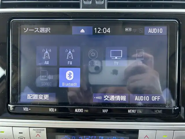 トヨタ ランドクルーザー プラド TX 岡山県 2019(平31)年 8.8万km ホワイトパールクリスタルシャイン 登録時走行距離　87397km/禁煙車/サンルーフ/4本スポークステアリングホイール（木目調：本革槇）/ルーフレール（ブラック）/純正AW　車載/純正ナビ(型番:NSZT-Y68T)/　(CD/フルセグTV/Bluetooth)/バックカメラ/ドライブレコーダー/クルーズコントロール(追従走行あり)/衝突被害軽減システム/車線逸脱警報（レーンキープアシスト）/コーナーセンサー/ETC/ステアリングスイッチ/純正LEDヘッドライト/フォグライト/オートライト/プッシュスタート/スマートキー/スペアキー×1/MTモード付きAT/社外17インチAW（RAYS）/ウインカーミラー/電動格納ミラー/純正フロアマット/横滑防止装置/盗難防止装置/取扱説明書/ナビ取扱説明書/新車時整備手帳（保証書）