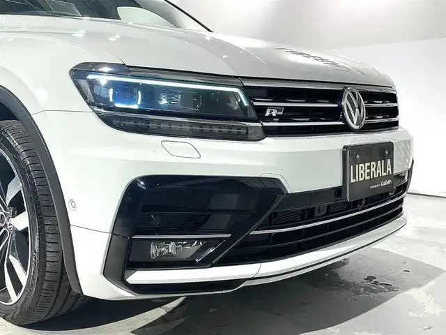 フォルクスワーゲン ティグアン TDI 4モーション Rライン 道央・札幌 2018(平30)年 6.6万km ピュアホワイト スマート＆エントリーシステム/カミングホーム＆リービングホーム/インテリアアンビエントライト/シートバックテーブル/Volkswagen純正インフォテイメントシステム/モバイルオンラインサービス/チルト＆テレスコピックステアリング/電動パワーステアリング/パワーシート（D/N）/シートヒーター（D/ N）/レザーシフトノブ/電動格納式サイドミラー/アレルゲン除去機能付きフレッシュエアフィルター/エレクトロニックパーキングブレーキ/分離可倒式シート/パワーテールゲート/ビルトインETC