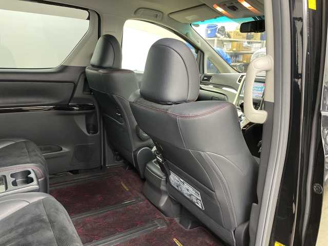 トヨタ ヴェルファイア 2．4Z ゴールデンアイズ 道央・札幌 2012(平24)年 9.9万km ブラック ・４WD　/寒冷地仕様/・純正HDDディーラーOPナビ/・DVD.CD.HDD.Bluetooth/・フルセグ.SD.バックカメラ/・純正フリップダウンモニター/・2列目オットマンシート/・両側パワースライドドア/・パワースライドドア/・HIDライト/オートライト/・ウッドコンビハンドル/・ハーフレザーシート/・スマートキー/・スタッドレスタイヤ積込み