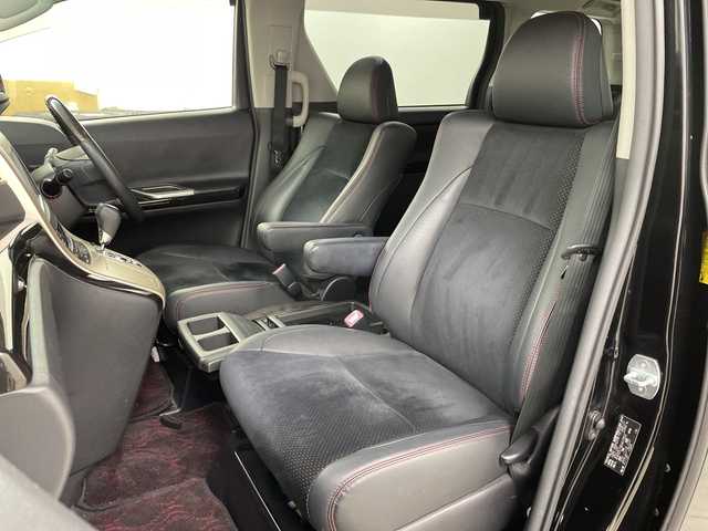 トヨタ ヴェルファイア 2．4Z ゴールデンアイズ 道央・札幌 2012(平24)年 9.9万km ブラック ・４WD　/寒冷地仕様/・純正HDDディーラーOPナビ/・DVD.CD.HDD.Bluetooth/・フルセグ.SD.バックカメラ/・純正フリップダウンモニター/・2列目オットマンシート/・両側パワースライドドア/・パワースライドドア/・HIDライト/オートライト/・ウッドコンビハンドル/・ハーフレザーシート/・スマートキー/・スタッドレスタイヤ積込み