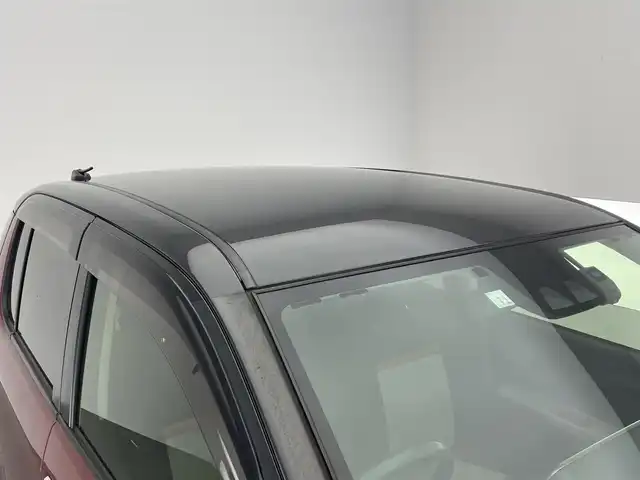 トヨタ パッソ モーダ 愛知県 2018(平30)年 5.5万km ブラックマイカメタリック/ファイアークォーツレッドメタリック 純正ナビ　全方位カメラ　ＳＡIII　禁煙車　ドライブレコーダー　ＥＴＣ　衝突軽減　車線逸脱　オートハイビーム　ＬＥＤオートライト　フォグランプ　ツートンカラー　純正フロアマット　コーナーセンサー　アイスト