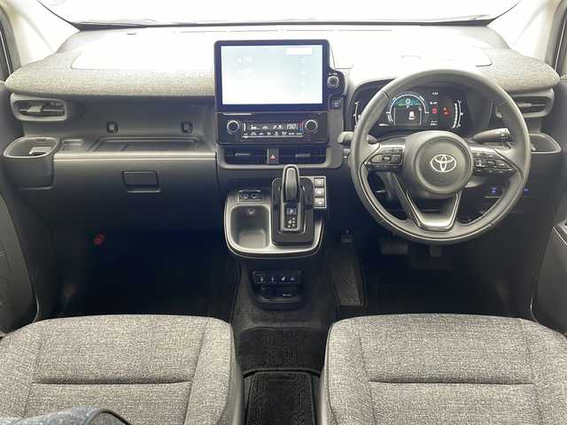 トヨタ シエンタ ハイブリッド Z 沖縄県 2023(令5)年 3.2万km ホワイトパールクリスタルシャイン 純正ディスプレイオーディオ/（ラジオ　ＵＳＢ　Ｂｌｕｅｔｏｏｔｈ　フルセグＴＶ）/全方位カメラ/ＥＴＣ2.0/両側パワースライドドア/トヨタセーフティセンス/プッシュスタート/スマートキー/コーナーセンサー/純正フロアマット/シートヒーター/前後コーナーセンサー