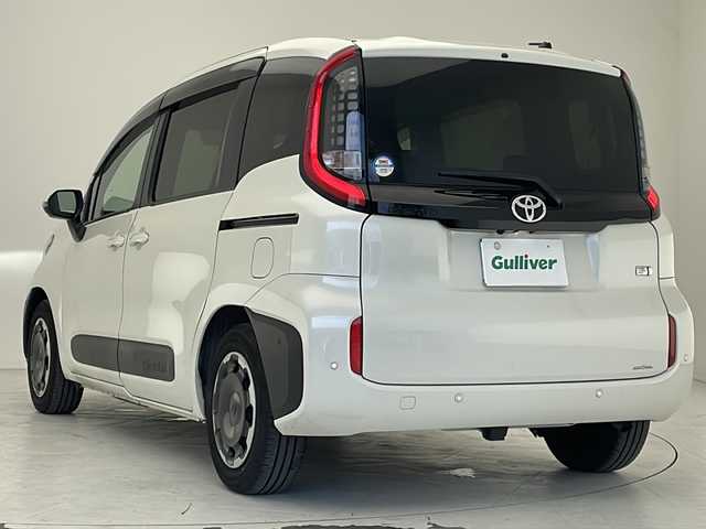 トヨタ シエンタ ハイブリッド Z 沖縄県 2023(令5)年 3.2万km ホワイトパールクリスタルシャイン 純正ディスプレイオーディオ/（ラジオ　ＵＳＢ　Ｂｌｕｅｔｏｏｔｈ　フルセグＴＶ）/全方位カメラ/ＥＴＣ2.0/両側パワースライドドア/トヨタセーフティセンス/プッシュスタート/スマートキー/コーナーセンサー/純正フロアマット/シートヒーター/前後コーナーセンサー