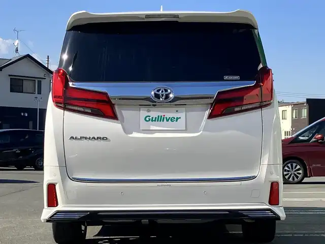 トヨタ アルファード S Cパッケージ 静岡県 2020(令2)年 5.7万km ホワイトパールクリスタルシャイン 純正10.5インチナビ（BT/フルセグ）/バックカメラ/TRDフルエアロ/電動リアゲート/エンジンスタートボタン/パワーステアリング/パワーウィンドウ/取扱説明書/１００V充電/スマートキー/スペアキー1本/Wオートエアコン/レーダークルーズコントロール/純正ビルドインETC2.0/ツインサンルーフ/N席電動オットマン/二列目電動オットマン/二列目電動リクライニング/合皮シート/D席N席シートヒーター/D席N席エアシート/D席N席パワーシート/純正ドライブレコーダー/ウォークスルー/電動リアゲート/純正フロアマット/純正エントランスマット/両側パワースライドドア/TRD１９インチアルミホイール/ABS/横滑り防止装置/コーナーセンサー前後/レーンキープアシスト/オートライト/オートマチックハイビーム/三眼LED/W+サイドエアバッグ/カーテンエアバッグ/衝突軽減システム/ステアリングヒーター/純正プロテクションフィルム（ドアハンドル/リアバンパー）