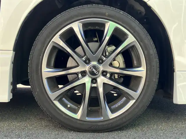 トヨタ アルファード S Cパッケージ 静岡県 2020(令2)年 5.7万km ホワイトパールクリスタルシャイン 純正10.5インチナビ（BT/フルセグ）/バックカメラ/TRDフルエアロ/電動リアゲート/エンジンスタートボタン/パワーステアリング/パワーウィンドウ/取扱説明書/１００V充電/スマートキー/スペアキー1本/Wオートエアコン/レーダークルーズコントロール/純正ビルドインETC2.0/ツインサンルーフ/N席電動オットマン/二列目電動オットマン/二列目電動リクライニング/合皮シート/D席N席シートヒーター/D席N席エアシート/D席N席パワーシート/純正ドライブレコーダー/ウォークスルー/電動リアゲート/純正フロアマット/純正エントランスマット/両側パワースライドドア/TRD１９インチアルミホイール/ABS/横滑り防止装置/コーナーセンサー前後/レーンキープアシスト/オートライト/オートマチックハイビーム/三眼LED/W+サイドエアバッグ/カーテンエアバッグ/衝突軽減システム/ステアリングヒーター/純正プロテクションフィルム（ドアハンドル/リアバンパー）