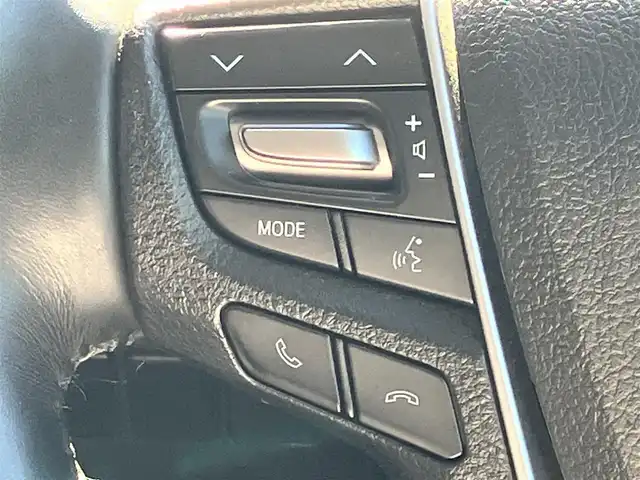 トヨタ アルファード S Cパッケージ 静岡県 2020(令2)年 5.7万km ホワイトパールクリスタルシャイン 純正10.5インチナビ（BT/フルセグ）/バックカメラ/TRDフルエアロ/電動リアゲート/エンジンスタートボタン/パワーステアリング/パワーウィンドウ/取扱説明書/１００V充電/スマートキー/スペアキー1本/Wオートエアコン/レーダークルーズコントロール/純正ビルドインETC2.0/ツインサンルーフ/N席電動オットマン/二列目電動オットマン/二列目電動リクライニング/合皮シート/D席N席シートヒーター/D席N席エアシート/D席N席パワーシート/純正ドライブレコーダー/ウォークスルー/電動リアゲート/純正フロアマット/純正エントランスマット/両側パワースライドドア/TRD１９インチアルミホイール/ABS/横滑り防止装置/コーナーセンサー前後/レーンキープアシスト/オートライト/オートマチックハイビーム/三眼LED/W+サイドエアバッグ/カーテンエアバッグ/衝突軽減システム/ステアリングヒーター/純正プロテクションフィルム（ドアハンドル/リアバンパー）