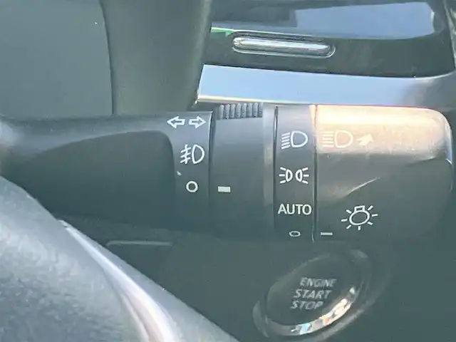 トヨタ アルファード S Cパッケージ 静岡県 2020(令2)年 5.7万km ホワイトパールクリスタルシャイン 純正10.5インチナビ（BT/フルセグ）/バックカメラ/TRDフルエアロ/電動リアゲート/エンジンスタートボタン/パワーステアリング/パワーウィンドウ/取扱説明書/１００V充電/スマートキー/スペアキー1本/Wオートエアコン/レーダークルーズコントロール/純正ビルドインETC2.0/ツインサンルーフ/N席電動オットマン/二列目電動オットマン/二列目電動リクライニング/合皮シート/D席N席シートヒーター/D席N席エアシート/D席N席パワーシート/純正ドライブレコーダー/ウォークスルー/電動リアゲート/純正フロアマット/純正エントランスマット/両側パワースライドドア/TRD１９インチアルミホイール/ABS/横滑り防止装置/コーナーセンサー前後/レーンキープアシスト/オートライト/オートマチックハイビーム/三眼LED/W+サイドエアバッグ/カーテンエアバッグ/衝突軽減システム/ステアリングヒーター/純正プロテクションフィルム（ドアハンドル/リアバンパー）