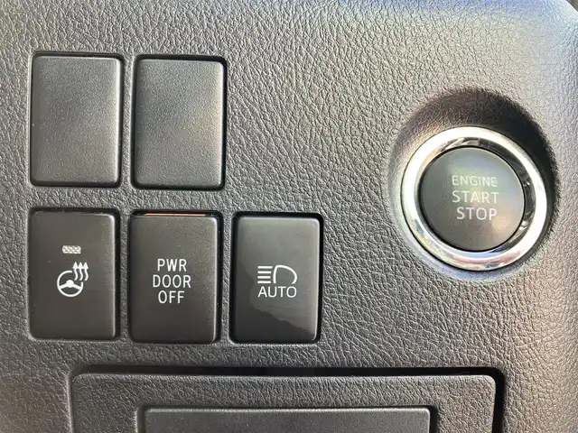 トヨタ アルファード S Cパッケージ 静岡県 2020(令2)年 5.7万km ホワイトパールクリスタルシャイン 純正10.5インチナビ（BT/フルセグ）/バックカメラ/TRDフルエアロ/電動リアゲート/エンジンスタートボタン/パワーステアリング/パワーウィンドウ/取扱説明書/１００V充電/スマートキー/スペアキー1本/Wオートエアコン/レーダークルーズコントロール/純正ビルドインETC2.0/ツインサンルーフ/N席電動オットマン/二列目電動オットマン/二列目電動リクライニング/合皮シート/D席N席シートヒーター/D席N席エアシート/D席N席パワーシート/純正ドライブレコーダー/ウォークスルー/電動リアゲート/純正フロアマット/純正エントランスマット/両側パワースライドドア/TRD１９インチアルミホイール/ABS/横滑り防止装置/コーナーセンサー前後/レーンキープアシスト/オートライト/オートマチックハイビーム/三眼LED/W+サイドエアバッグ/カーテンエアバッグ/衝突軽減システム/ステアリングヒーター/純正プロテクションフィルム（ドアハンドル/リアバンパー）