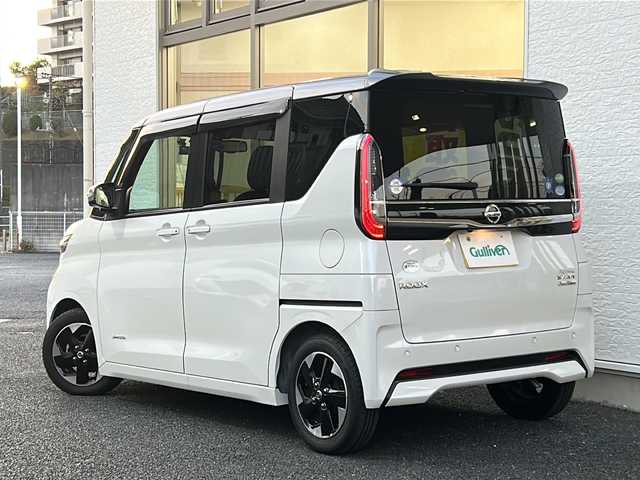 日産 ルークス ハイウェイスター X 神奈川県 2020(令2)年 1.3万km パールⅡ ワンオーナー/社外SDナビ/　Bluetooth/CD/DVD/USB/フルセグTV/アラウンドビューモニター/バックカメラ/エマージェンシーブレーキ/車線逸脱警報/横滑り防止装置/クリアランスソナー/片側パワースライドドア/純正14インチAW/LEDヘッドライト/オートライト/オートマチックハイビーム/保証書