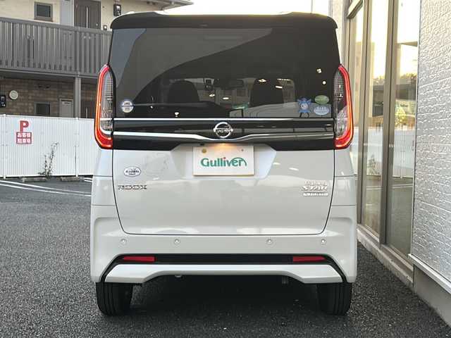 日産 ルークス ハイウェイスター X 神奈川県 2020(令2)年 1.3万km パールⅡ ワンオーナー/社外SDナビ/　Bluetooth/CD/DVD/USB/フルセグTV/アラウンドビューモニター/バックカメラ/エマージェンシーブレーキ/車線逸脱警報/横滑り防止装置/クリアランスソナー/片側パワースライドドア/純正14インチAW/LEDヘッドライト/オートライト/オートマチックハイビーム/保証書