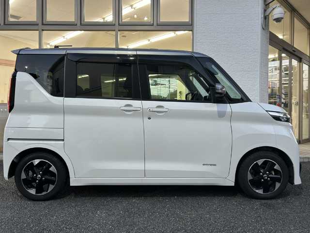 日産 ルークス ハイウェイスター X 神奈川県 2020(令2)年 1.3万km パールⅡ ワンオーナー/社外SDナビ/　Bluetooth/CD/DVD/USB/フルセグTV/アラウンドビューモニター/バックカメラ/エマージェンシーブレーキ/車線逸脱警報/横滑り防止装置/クリアランスソナー/片側パワースライドドア/純正14インチAW/LEDヘッドライト/オートライト/オートマチックハイビーム/保証書