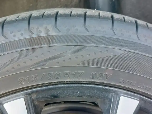 トヨタ ノア Si ダブルバイビー 東京都 2018(平30)年 6.3万km ホワイトパールクリスタルシャイン 社外ＳＤナビ（MAX678W)/（CD/DVD/BT/フルセグTV/USB）/両側パワースライドドア/バックカメラ/ハーフレザーシート/Toyota Safety Sense/・プリクラッシュセーフティ/・レーンディパーチャーアラート/・先行車発進告知/・オートマチックハイビーム/LEDヘッドライト/オートライト/後席サンシェード/ＥＴＣ/スマートキー×2/社外アルミ付冬タイヤ有