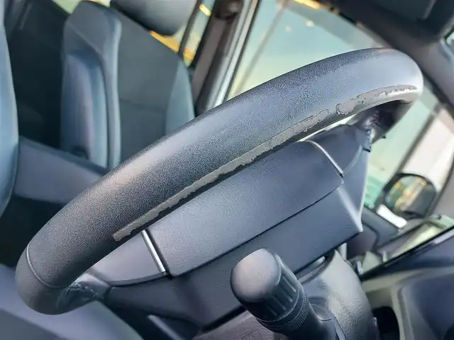 トヨタ ノア Si ダブルバイビー 東京都 2018(平30)年 6.3万km ホワイトパールクリスタルシャイン 社外ＳＤナビ（MAX678W)/（CD/DVD/BT/フルセグTV/USB）/両側パワースライドドア/バックカメラ/ハーフレザーシート/Toyota Safety Sense/・プリクラッシュセーフティ/・レーンディパーチャーアラート/・先行車発進告知/・オートマチックハイビーム/LEDヘッドライト/オートライト/後席サンシェード/ＥＴＣ/スマートキー×2/社外アルミ付冬タイヤ有