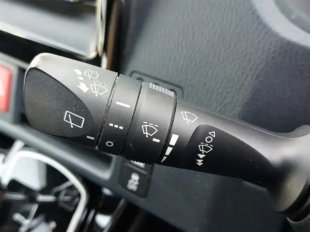 トヨタ ノア Si ダブルバイビー 東京都 2018(平30)年 6.3万km ホワイトパールクリスタルシャイン 社外ＳＤナビ（MAX678W)/（CD/DVD/BT/フルセグTV/USB）/両側パワースライドドア/バックカメラ/ハーフレザーシート/Toyota Safety Sense/・プリクラッシュセーフティ/・レーンディパーチャーアラート/・先行車発進告知/・オートマチックハイビーム/LEDヘッドライト/オートライト/後席サンシェード/ＥＴＣ/スマートキー×2/社外アルミ付冬タイヤ有