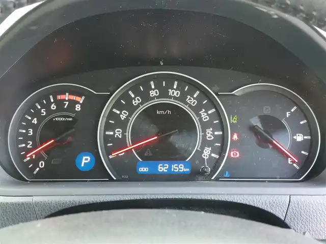 トヨタ ノア Si ダブルバイビー 東京都 2018(平30)年 6.3万km ホワイトパールクリスタルシャイン 社外ＳＤナビ（MAX678W)/（CD/DVD/BT/フルセグTV/USB）/両側パワースライドドア/バックカメラ/ハーフレザーシート/Toyota Safety Sense/・プリクラッシュセーフティ/・レーンディパーチャーアラート/・先行車発進告知/・オートマチックハイビーム/LEDヘッドライト/オートライト/後席サンシェード/ＥＴＣ/スマートキー×2/社外アルミ付冬タイヤ有