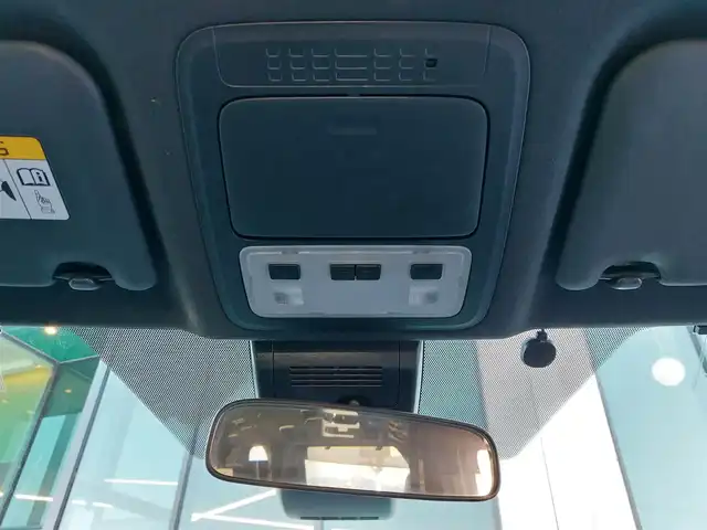 トヨタ ノア Si ダブルバイビー 東京都 2018(平30)年 6.3万km ホワイトパールクリスタルシャイン 社外ＳＤナビ（MAX678W)/（CD/DVD/BT/フルセグTV/USB）/両側パワースライドドア/バックカメラ/ハーフレザーシート/Toyota Safety Sense/・プリクラッシュセーフティ/・レーンディパーチャーアラート/・先行車発進告知/・オートマチックハイビーム/LEDヘッドライト/オートライト/後席サンシェード/ＥＴＣ/スマートキー×2/社外アルミ付冬タイヤ有