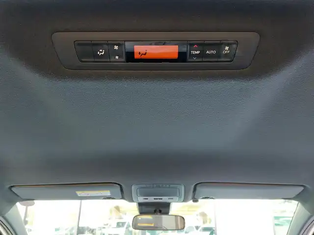 トヨタ ノア Si ダブルバイビー 東京都 2018(平30)年 6.3万km ホワイトパールクリスタルシャイン 社外ＳＤナビ（MAX678W)/（CD/DVD/BT/フルセグTV/USB）/両側パワースライドドア/バックカメラ/ハーフレザーシート/Toyota Safety Sense/・プリクラッシュセーフティ/・レーンディパーチャーアラート/・先行車発進告知/・オートマチックハイビーム/LEDヘッドライト/オートライト/後席サンシェード/ＥＴＣ/スマートキー×2/社外アルミ付冬タイヤ有