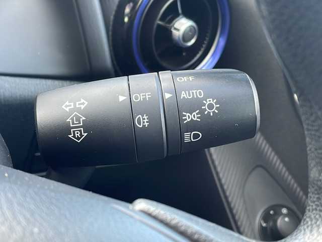 マツダ デミオ 13S 福島県 2017(平29)年 6.2万km チタニウムフラッシュマイカ 4WD 純正ナビ Bluetooth バックカメラ 衝突軽減ブレーキ シートヒーター 横滑り防止装置 LEDヘッドライト アイドリングストップ ドアバイザー フロアマット スマートキー