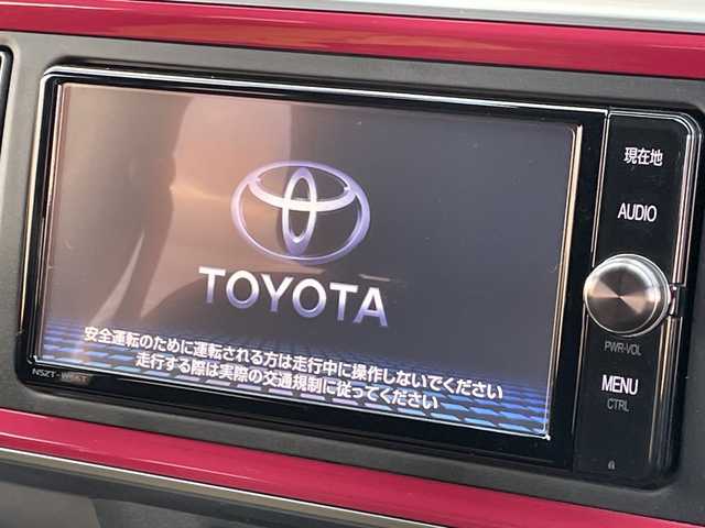 トヨタ パッソ モーダ　S 千葉県 2016(平28)年 2.8万km ダークエメラルドマイカ 純正SDナビ/(AM/FM/フルセグ/BT)/衝突被害軽減システム/車線逸脱警報/バックカメラ/横滑り防止装置/ETC/ドライブレコーダー/アイドリングストップ/LEDヘッドライト/フォグランプ/ウィンカーミラー/電動格納ミラー/社外14インチAW/シートリフター/プッシュスタート/スマートキー/フロアマット/スペアキー/取扱説明書/保証書