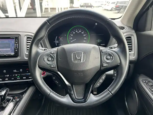 ホンダ ヴェゼル ハイブリッド Z ホンダセンシング 静岡県 2018(平30)年 2.5万km クリスタルブラックパール 純正SDナビ/Bluetooth/バックカメラ/フルセグテレビ/純正ビルトインETC/純正ドライブレコーダー前方のみ/純正フロアマット/純正アルミホイール/パドルシフト/電動パーキングブレーキ/追従式クルーズコントロール/LKAS/横滑り防止装置/衝突軽減システム/LEDヘッドライト/オートライト/フォグランプ