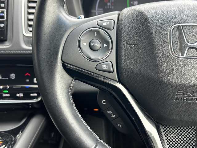 ホンダ ヴェゼル ハイブリッド Z ホンダセンシング 静岡県 2018(平30)年 2.5万km クリスタルブラックパール 純正SDナビ/Bluetooth/バックカメラ/フルセグテレビ/純正ビルトインETC/純正ドライブレコーダー前方のみ/純正フロアマット/純正アルミホイール/パドルシフト/電動パーキングブレーキ/追従式クルーズコントロール/LKAS/横滑り防止装置/衝突軽減システム/LEDヘッドライト/オートライト/フォグランプ