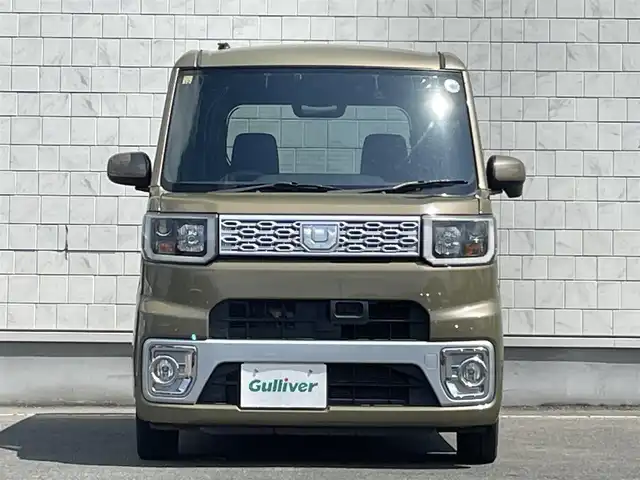 ダイハツ ウェイク X SA 岩手県 2015(平27)年 6.6万km オフビートカーキM 禁煙車/4WD/ターボ/片側パワースライドドア/社外7インチワイドナビ/→フルセグTV/Bluetooth/CD/DVD/FM/AM/バックカメラ/横滑り防止装置/衝突軽減システム/運転席シートヒーター/〇プッシュスタート/〇電動格納ミラー/〇ドアバイザー/〇フロアマット/〇スマートキー/〇シガーソケット/オートライト/LEDヘッドライト/フォグライト/ETC/二列目両側サンシェード/助手席下収納
