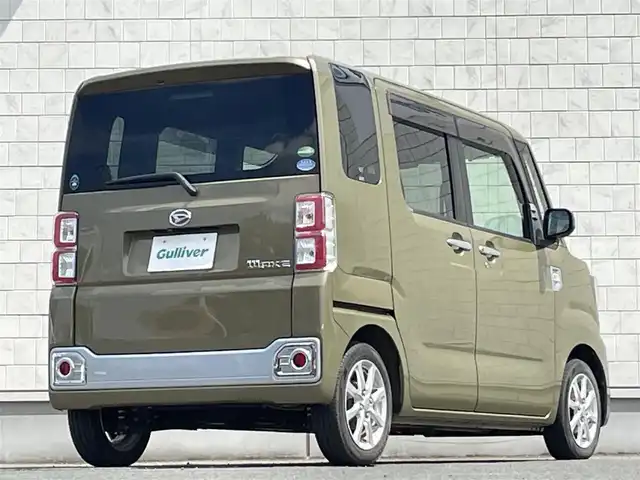 ダイハツ ウェイク X SA 岩手県 2015(平27)年 6.6万km オフビートカーキM 禁煙車/4WD/ターボ/片側パワースライドドア/社外7インチワイドナビ/→フルセグTV/Bluetooth/CD/DVD/FM/AM/バックカメラ/横滑り防止装置/衝突軽減システム/運転席シートヒーター/〇プッシュスタート/〇電動格納ミラー/〇ドアバイザー/〇フロアマット/〇スマートキー/〇シガーソケット/オートライト/LEDヘッドライト/フォグライト/ETC/二列目両側サンシェード/助手席下収納