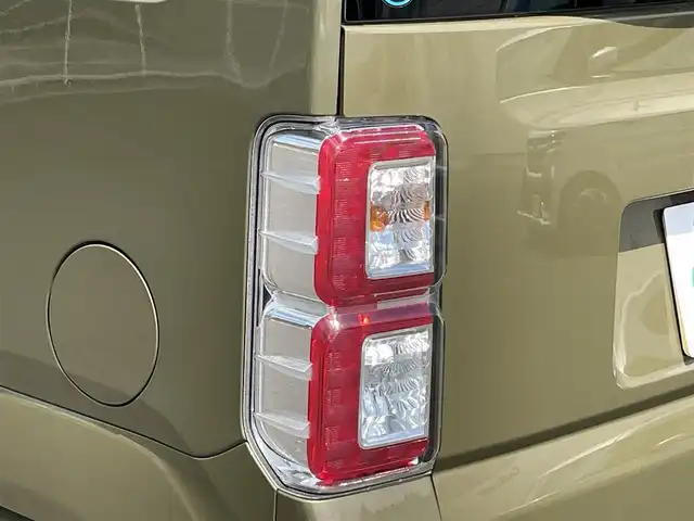 ダイハツ ウェイク X SA 岩手県 2015(平27)年 6.6万km オフビートカーキM 禁煙車/4WD/ターボ/片側パワースライドドア/社外7インチワイドナビ/→フルセグTV/Bluetooth/CD/DVD/FM/AM/バックカメラ/横滑り防止装置/衝突軽減システム/運転席シートヒーター/〇プッシュスタート/〇電動格納ミラー/〇ドアバイザー/〇フロアマット/〇スマートキー/〇シガーソケット/オートライト/LEDヘッドライト/フォグライト/ETC/二列目両側サンシェード/助手席下収納