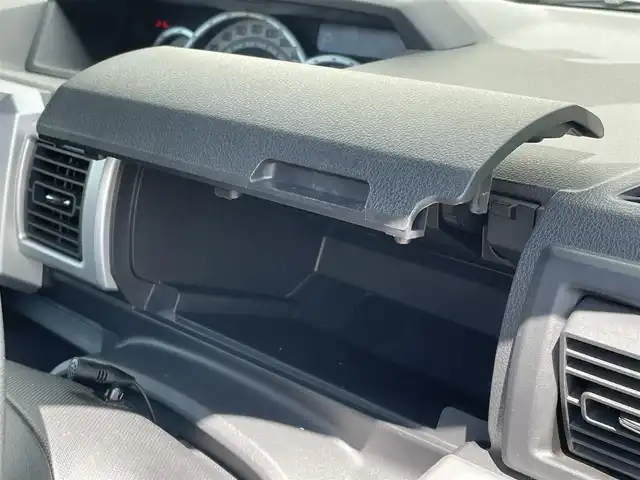 ダイハツ ウェイク X SA 岩手県 2015(平27)年 6.6万km オフビートカーキM 禁煙車/4WD/ターボ/片側パワースライドドア/社外7インチワイドナビ/→フルセグTV/Bluetooth/CD/DVD/FM/AM/バックカメラ/横滑り防止装置/衝突軽減システム/運転席シートヒーター/〇プッシュスタート/〇電動格納ミラー/〇ドアバイザー/〇フロアマット/〇スマートキー/〇シガーソケット/オートライト/LEDヘッドライト/フォグライト/ETC/二列目両側サンシェード/助手席下収納