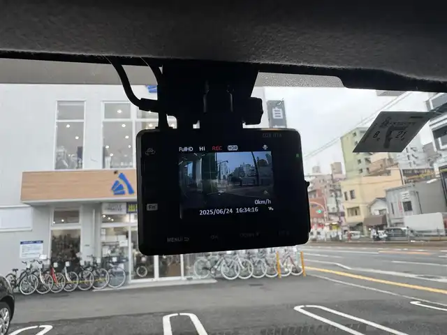 ダイハツ ミラ イース L 広島県 2017(平29)年 4.7万km ブライトシルバーメタリック 社外メモリーナビ/・フルセグTV/・Bluetooth/・DVD/ETC車載器/前後ドライブレコーダー/i-stop