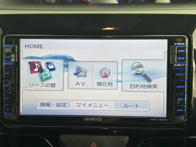 ダイハツ タント カスタム X SA 道央・札幌 2015(平27)年 6.3万km パールホワイトⅢ ・4WD/・寒冷地仕様/・純正SDナビ/・CD/DVD/USB/SD/・フルセグTV/・バックカメラ/・ETC/・ドライブレコーダー/・衝突軽減ブレーキ/・横滑り防止装置/・盗難防止装置/・キセノンヘッドライト/・オートライト/・社外フロアマット/・プッシュスタート/・スマートキー/・スペアキー/・保証書/・取扱説明書