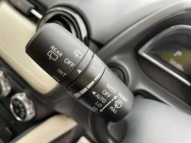 マツダ デミオ 13S Lパッケージ 石川県 2014(平26)年 7.4万km ソウルレッドプレミアムメタリック レーダーブレーキ/純正メモリーナビ/CD/DVD/フルセグTV/バックカメラ/LEDヘッドライト/ETC/ハーフレザーシート/スマートキー/プッシュスタート/電動ミラー/ドライブレコーダー/純正アルミホイール/オートライト
