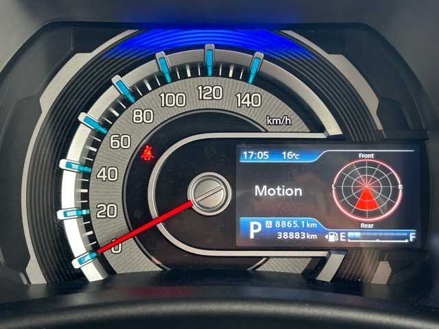 スズキ ハスラー HYBRID G ターボ 千葉県 2020(令2)年 3.9万km ピュアホワイトP 社外ナビ/ワンセグTV/Bluetooth/DVD/CD/バックカメラ/デュアルカメラブレーキサポート/ドライブレコーダー/ETC/オートライト/プッシュスタートボタン/ステアリングスイッチ/シートヒーター/横滑り防止装置/レーンキープアシスト/盗難防止装置/純正フロアマット/スペアキー1本/取扱説明書