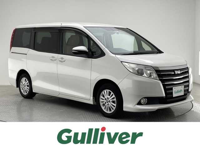 トヨタ ノア G 兵庫県 2014(平26)年 6.4万km ホワイトパールクリスタルシャイン 純正SDナビ(Bluetooth/CD/DVD/フルセグTV)/両側パワースライドドア/バックカメラ/アイドリングストップ/ビルトインＥＴＣ/ドアバイザー/純正フロアマット/ＬＥＤヘッドライト/フォグランプ/オートライト/オートマチックハイビーム/純正アルミホイール/ドイブレコーダー