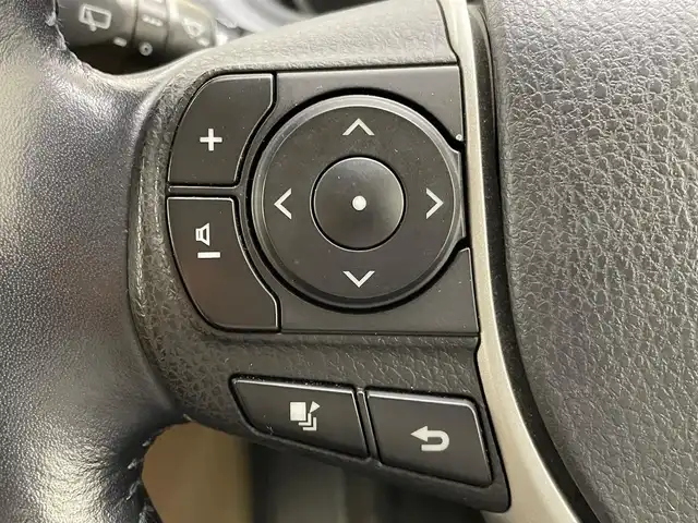 トヨタ ノア G 兵庫県 2014(平26)年 6.4万km ホワイトパールクリスタルシャイン 純正SDナビ(Bluetooth/CD/DVD/フルセグTV)/両側パワースライドドア/バックカメラ/アイドリングストップ/ビルトインＥＴＣ/ドアバイザー/純正フロアマット/ＬＥＤヘッドライト/フォグランプ/オートライト/オートマチックハイビーム/純正アルミホイール/ドイブレコーダー