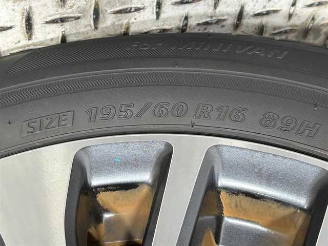 日産 セレナ HWS S HV Vセレ +SeftyⅡ 大阪府 2016(平28)年 4.9万km ダイヤモンドブラック 純正8incナビ(フルセグ/DVD再生/Bluetooth) 360カメラ ETC 両側パワースライドドア 衝突軽減 クルコン レーンアシスト アイドリングストップ スマートキー ワンオーナー