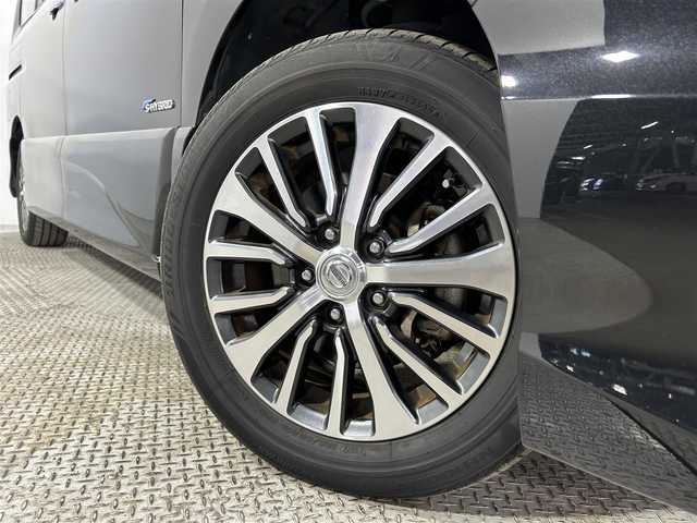 日産 セレナ HWS S HV Vセレ +SeftyⅡ 大阪府 2016(平28)年 4.9万km ダイヤモンドブラック 純正8incナビ(フルセグ/DVD再生/Bluetooth) 360カメラ ETC 両側パワースライドドア 衝突軽減 クルコン レーンアシスト アイドリングストップ スマートキー ワンオーナー