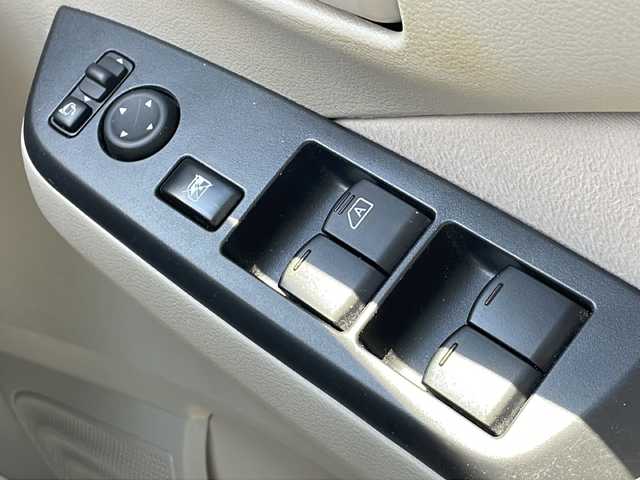 日産 デイズ S 山形県 2020(令2)年 1.8万km スターリングシルバーメタリック 禁煙車/エマージェンシーブレーキ/車線逸脱警報/先行者発進通知/横滑り防止装置/ふらつき警報/道路・速度標識表示/純正オーディオ(AM/FM/CD)/USB端子/オートライト/アイドリングストップ/コーナーセンサー前後/純正フロアマット/純正ドアバイザー/電動格納ミラー/社外AW付冬タイヤ積載