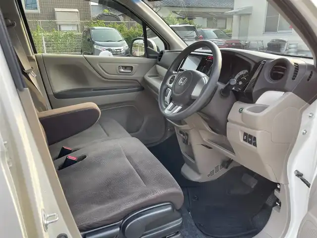 ホンダ Ｎ ＷＧＮ G SSパッケージ 熊本県 2018(平30)年 5.7万km プレミアムホワイトパールⅡ プッシュスタート/社外ナビ/（CD・DVD・フルセグTV・BTオーディオ・SD）/バックカメラ/ビルトインETC/横滑り防止装置/フロアマット/ドアバイザー/新車保証書/取扱説明書