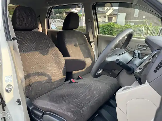 ホンダ Ｎ ＷＧＮ G SSパッケージ 熊本県 2018(平30)年 5.7万km プレミアムホワイトパールⅡ プッシュスタート/社外ナビ/（CD・DVD・フルセグTV・BTオーディオ・SD）/バックカメラ/ビルトインETC/横滑り防止装置/フロアマット/ドアバイザー/新車保証書/取扱説明書