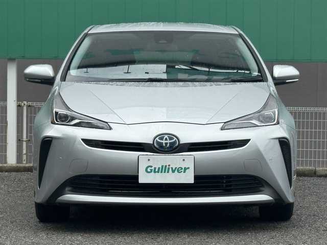 トヨタ プリウス S 千葉県 2022(令4)年 1.1万km シルバーM 純正メーカーOPナビ/セーフティセンス/プリクラッシュセーフティ/レーダークルーズコントロール/バックカメラ/クリアランスソナー/オートハイビーム/ETC/オートミラー/LEDライト