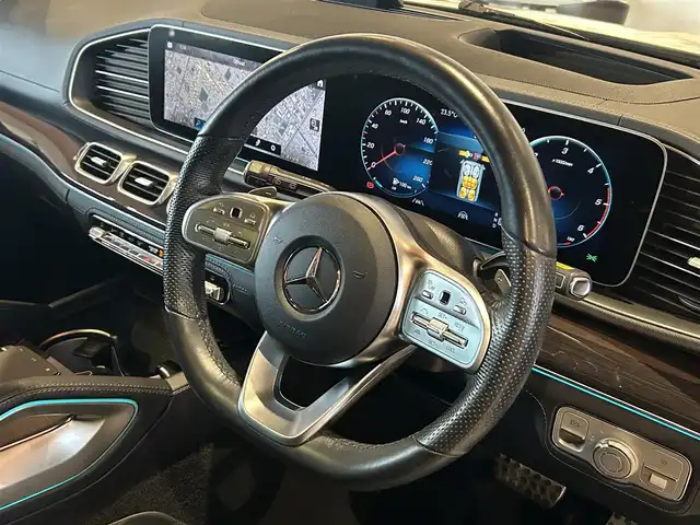 メルセデス・ベンツ ＧＬＥ３００ｄ 4MATIC AMGライン 道央・札幌 2020(令2)年 2.7万km ダイヤモンドホワイト ダイヤモンドホワイト/パノラミックスライディングルーフ/AMGライン/　・マルチビームLEDヘッドライト/　・アダプティブハイビームアシストプラス/　・20インチAMG5ツインスポークAW/　・AMGスタイリングパッケージ/レザーエクスクルーシブパッケージ/　・本革シート/　・シートベンチレーター/　・ヘッドアップディスプレイ/　・Burmesterサラウンド/　・エナジャイジングパッケージ/　・エアバランスパッケージ/レーダーセーフティパッケージ/360°カメラ/パワーテールゲート