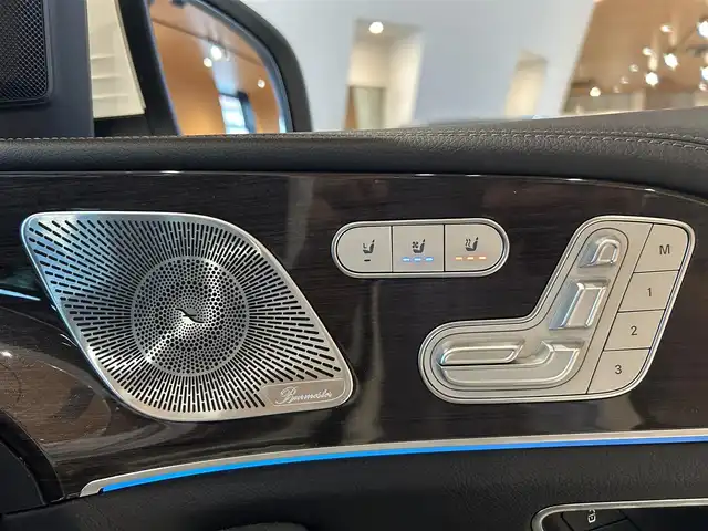 メルセデス・ベンツ ＧＬＥ３００ｄ 4MATIC AMGライン 道央・札幌 2020(令2)年 2.7万km ダイヤモンドホワイト ダイヤモンドホワイト/パノラミックスライディングルーフ/AMGライン/　・マルチビームLEDヘッドライト/　・アダプティブハイビームアシストプラス/　・20インチAMG5ツインスポークAW/　・AMGスタイリングパッケージ/レザーエクスクルーシブパッケージ/　・本革シート/　・シートベンチレーター/　・ヘッドアップディスプレイ/　・Burmesterサラウンド/　・エナジャイジングパッケージ/　・エアバランスパッケージ/レーダーセーフティパッケージ/360°カメラ/パワーテールゲート