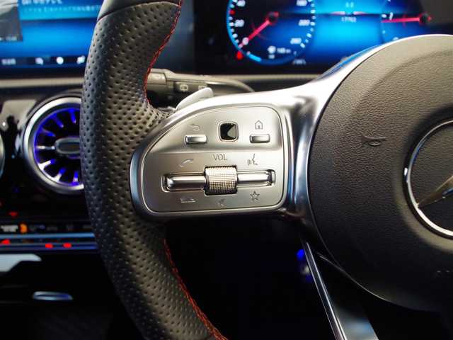 メルセデス・ベンツ Ｍ・ベンツ ＣＬＡ２００ｄ Sブレーク AMGライン 岐阜県 2023(令5)年 1.8万km 赤 パノラミックスライディングルーフ/レーダーセーフティパッケージ/　アクティブブラインドスポットアシスト/　アクティブディスタンスアシストディストロニック/　アクティブステアリングアシスト/　PRE-SAFE/　自動再発進機能/AMGラインパッケージ/　アダプティブハイビームアシスト/　マルチビームLEDヘッドライト/　AMGラインスタイリング/　スポーツブレーキシステム/　ローワードコンフォートサスペンション/　スポーツシート/　本革巻スポーツステアリング/アドバンスドパッケージ/　360°カメラ/　ブランドロゴプロジェクターライト/　ヘッドアップディスプレイ/　MBUXインテリアアシスタント/デジタルコックピットディスプレイ/純正ナビゲーション/フルセグTV/Bluetooth