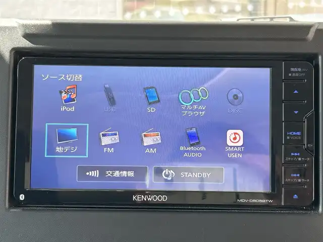 スズキ ジムニー XC 兵庫県 2019(平31)年 5.2万km ピュアホワイトP 社外ナビ（MDV-D5058TW)/  (AM/FM/CD/DVD/BT/SD)/フルセグTV/バックカメラ/プッシュスタート/衝突軽減ブレーキ/横滑り防止装置/ダウンヒルアシスト/レーンアシスト/4WD/ステアリングリモコン/クルーズコントロール/ビルドインETC/前方ドライブレコーダー/シートヒーター/純正フロアマット/ドアバイザー/ヘッドライトウォッシャー/純正15インチアルミホイール/1インチアップ