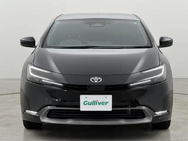 トヨタ プリウス Z 福岡県 2024(令6)年 1.6万km アティチュードブラックマイカ １２．３インチコネクトナビ　/全方位カメラ　/デジタルルームミラー　/ワイヤレス充電　/ビルトインETC２．０　/セーフティセンス　/レーダークルーズコントロール　/コーナーセンサー　/衝突軽減ブレーキ　/レーンキープ　/ブラインドスポットモニター　/アクセル踏み間違い防止　/パーキングアシスト　/シートメモリー付きパワーシート　/シートヒーター/ベンチレーション　/ステアリングヒーター　/パワーバックドア　/純正１９インチアルミホイール　/ＬＥＤヘッドライト