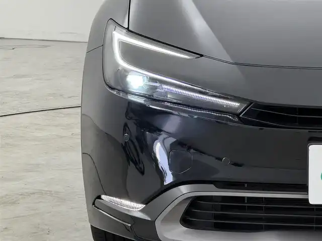 トヨタ プリウス Z 福岡県 2024(令6)年 1.6万km アティチュードブラックマイカ １２．３インチコネクトナビ　/全方位カメラ　/デジタルルームミラー　/ワイヤレス充電　/ビルトインETC２．０　/セーフティセンス　/レーダークルーズコントロール　/コーナーセンサー　/衝突軽減ブレーキ　/レーンキープ　/ブラインドスポットモニター　/アクセル踏み間違い防止　/パーキングアシスト　/シートメモリー付きパワーシート　/シートヒーター/ベンチレーション　/ステアリングヒーター　/パワーバックドア　/純正１９インチアルミホイール　/ＬＥＤヘッドライト